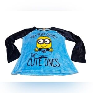 SMinions Raglan style Soft‎ Fuzzy Blue Sleep Top the Cute Ones size large